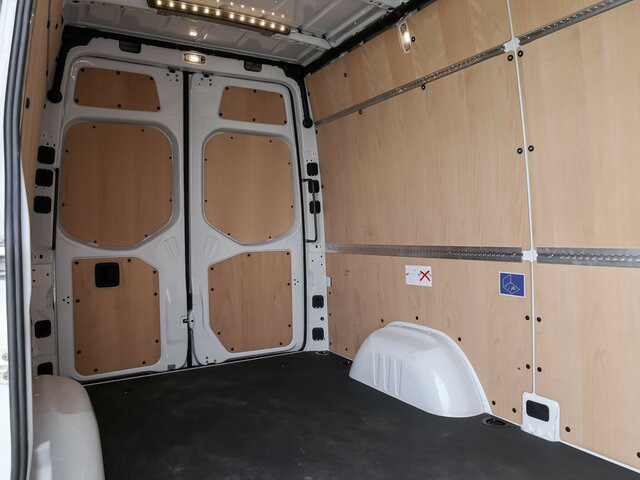 MERCEDES-BENZ Sprinter 317 CDI,L2H2,Automatik,Kamera,LED - Panel van: picture 2 MERCEDES-BENZ Sprinter 317 CDI,L2H2,Automatik,Kamera,LED - Panel van: picture 2