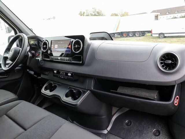 MERCEDES-BENZ Sprinter 317 Maxi,9GTronic,MBUX,Kamera... - Panel van: picture 4 MERCEDES-BENZ Sprinter 317 Maxi,9GTronic,MBUX,Kamera... - Panel van: picture 4