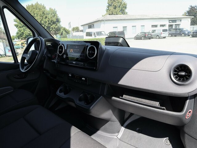 MERCEDES-BENZ Sprinter 317 Maxi,9GTronic,MBUX,Kamera... - Panel van: picture 4 MERCEDES-BENZ Sprinter 317 Maxi,9GTronic,MBUX,Kamera... - Panel van: picture 4