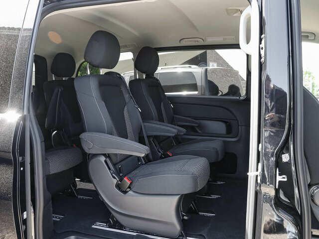 MERCEDES-BENZ V 220 d STYLE kompakt,6Sitzer,Distronic,AHK - Minibus, Passenger van: picture 2 MERCEDES-BENZ V 220 d STYLE kompakt,6Sitzer,Distronic,AHK - Minibus, Passenger van: picture 2
