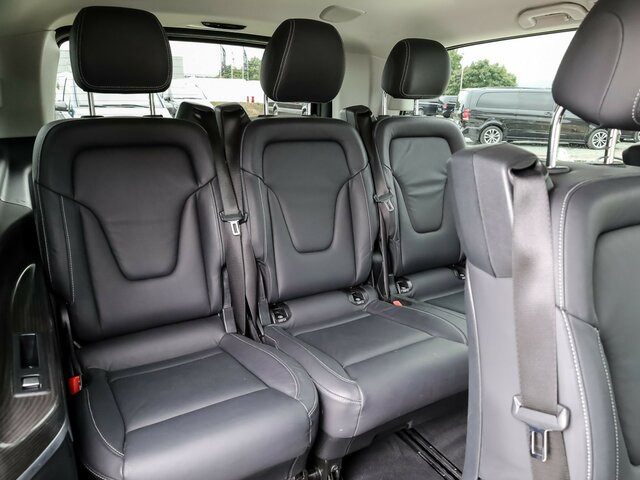 MERCEDES-BENZ V 300 Avantgarde Extralang,2xSchiebetür el.,AHK... - Passenger van: picture 3 MERCEDES-BENZ V 300 Avantgarde Extralang,2xSchiebetür el.,AHK... - Passenger van: picture 3