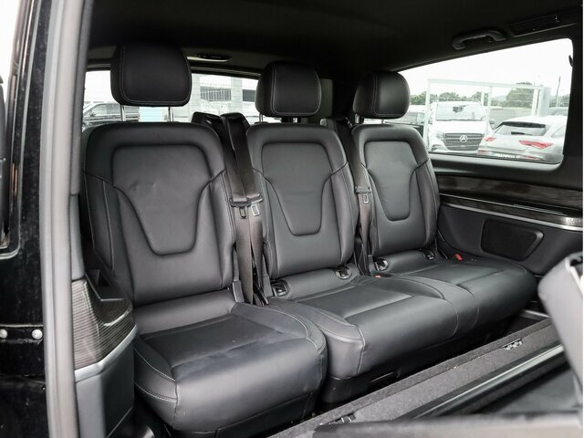 MERCEDES-BENZ V 300 Avantgarde Extralang,Allrad,2Schiebetüren - Minibus, Passenger van: picture 4 MERCEDES-BENZ V 300 Avantgarde Extralang,Allrad,2Schiebetüren - Minibus, Passenger van: picture 4
