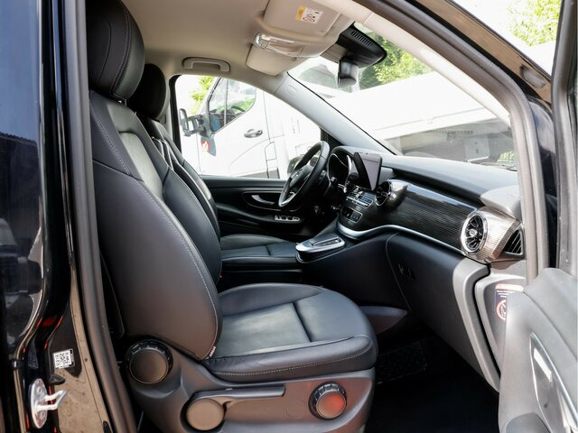 Passenger van MERCEDES-BENZ V 300 Edition Extralang,2xSchiebetür el.,8Sitzer...: picture 26 Passenger van MERCEDES-BENZ V 300 Edition Extralang,2xSchiebetür el.,8Sitzer...: picture 26