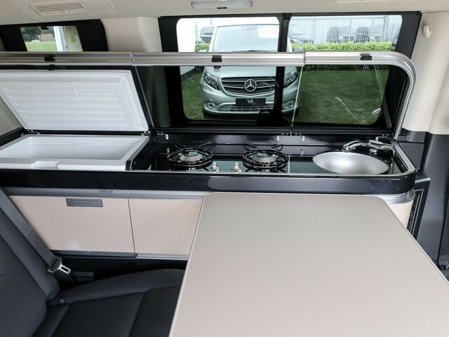 Camper van MERCEDES-BENZ V 300 Marco Polo,Allrad,EasyUp,Leder,AHK 2,5To: picture 7