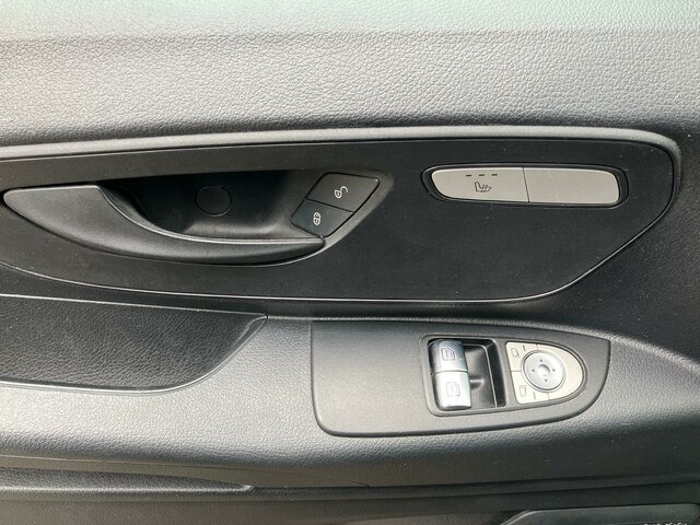 MERCEDES-BENZ Vito 114 Mixto Extralang,Klima,Tempomat,Standhzg... - Passenger van: picture 5 MERCEDES-BENZ Vito 114 Mixto Extralang,Klima,Tempomat,Standhzg... - Passenger van: picture 5