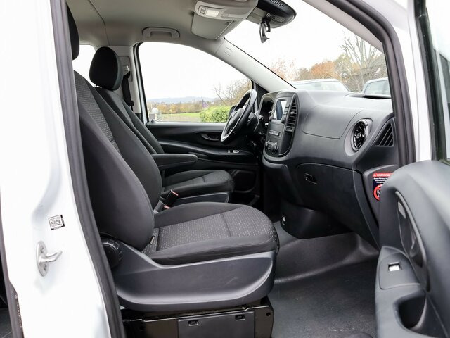 MERCEDES-BENZ Vito 114 TourerPro,Allrad,Automatik,8 Sitzer... - Minibus, Passenger van: picture 3 MERCEDES-BENZ Vito 114 TourerPro,Allrad,Automatik,8 Sitzer... - Minibus, Passenger van: picture 3
