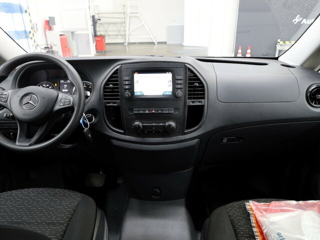 MERCEDES-BENZ Vito 114 TourerPro,lang,Automatik,8Sitze,Kamera... - Minibus, Passenger van: picture 2 MERCEDES-BENZ Vito 114 TourerPro,lang,Automatik,8Sitze,Kamera... - Minibus, Passenger van: picture 2