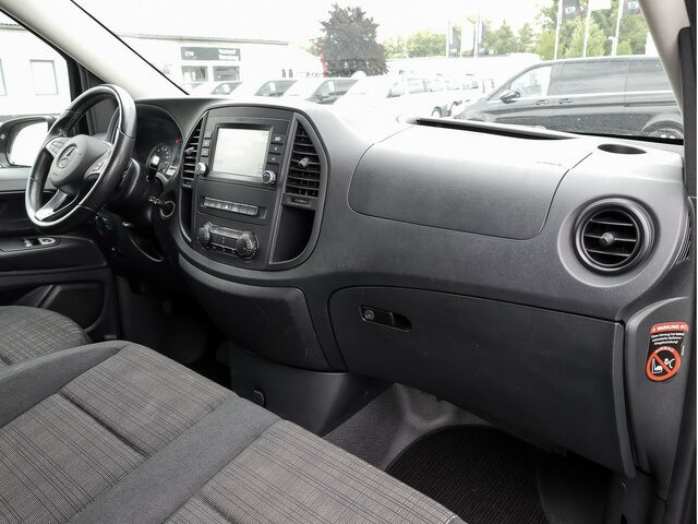 MERCEDES-BENZ Vito 116TourerPro Kombi,Extralang,2xKlima,9Sitze... - Passenger van: picture 4 MERCEDES-BENZ Vito 116TourerPro Kombi,Extralang,2xKlima,9Sitze... - Passenger van: picture 4