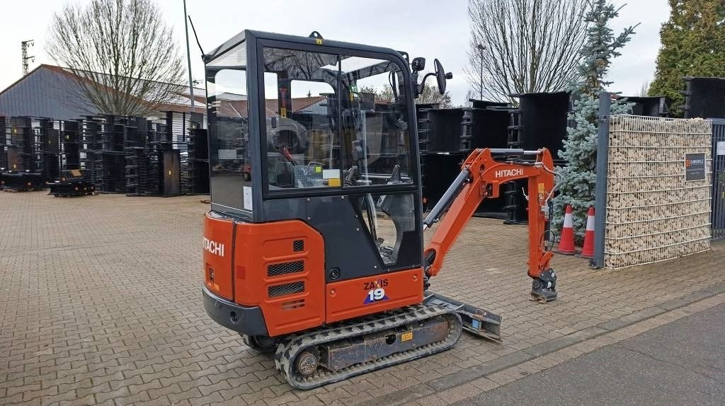 Hitachi ZX 19-6CR nur 683 Bh, Powertilt mit SW MS01 - Mini excavator: picture 4 Hitachi ZX 19-6CR nur 683 Bh, Powertilt mit SW MS01 - Mini excavator: picture 4