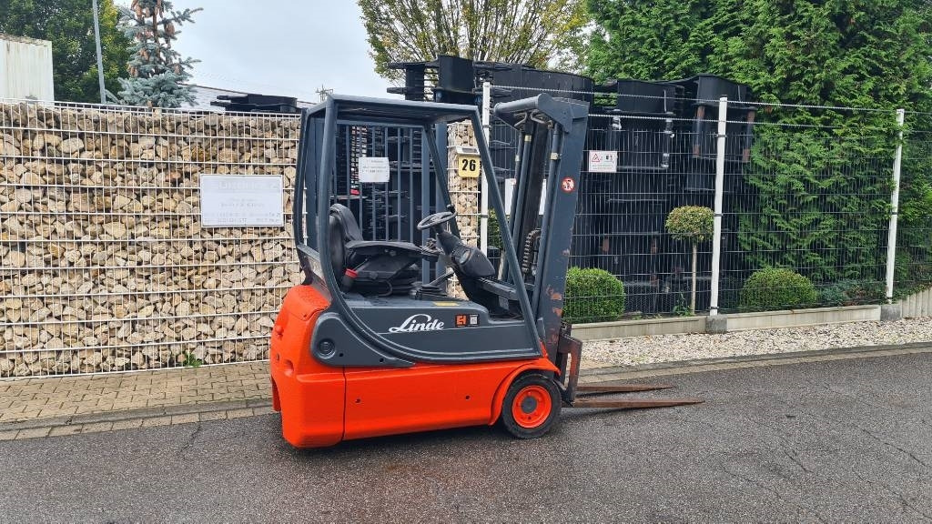 Linde E 14-02, Tripplex bis 4,5 m, Hubkraft 1.400 kg - Electric forklift: picture 2 Linde E 14-02, Tripplex bis 4,5 m, Hubkraft 1.400 kg - Electric forklift: picture 2