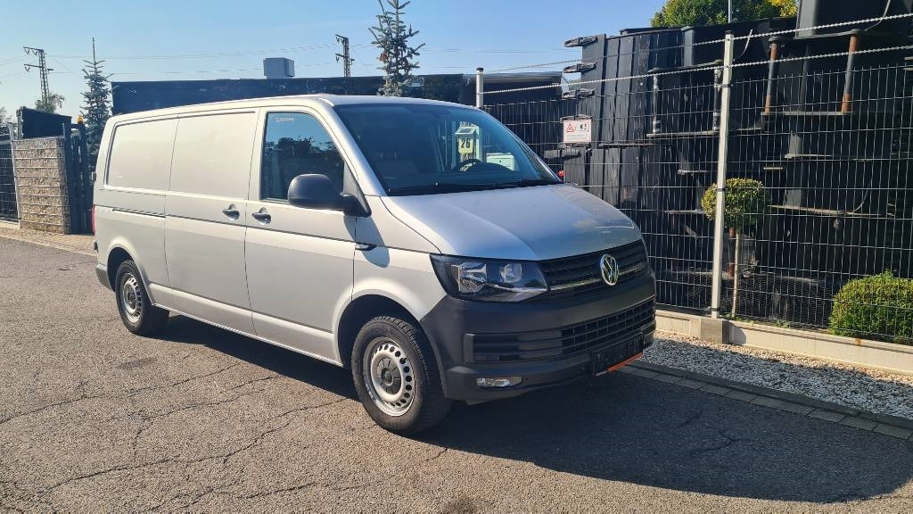 Volkswagen T5 2.0 TDI, Kasten, Werkstattschränke, Klima, AHK - Closed box van: picture 1 Volkswagen T5 2.0 TDI, Kasten, Werkstattschränke, Klima, AHK - Closed box van: picture 1