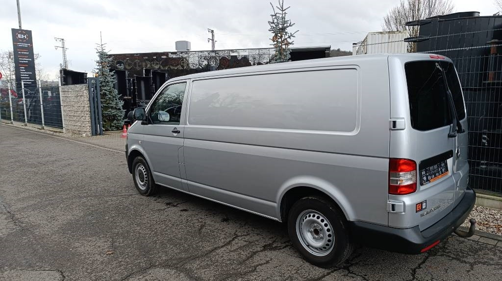 Volkswagen T5 2.0 TDI, Transporter, Kasten, Werkstattschränke - Closed box van: picture 5 Volkswagen T5 2.0 TDI, Transporter, Kasten, Werkstattschränke - Closed box van: picture 5