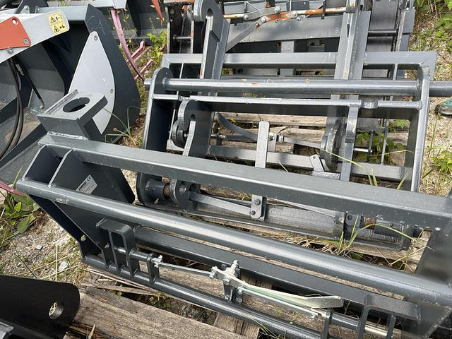 Sonarol John Deere Adapter pass. zu Euro Aufnahme - Attachment: picture 1 Sonarol John Deere Adapter pass. zu Euro Aufnahme - Attachment: picture 1