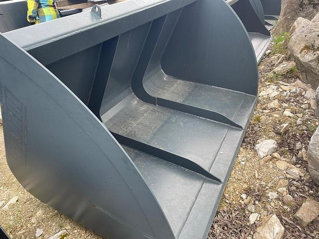 Sonarol Volumenschaufel 200 cm mit Terex TL80 / TL100 Aufnahme - Loader bucket: picture 1 Sonarol Volumenschaufel 200 cm mit Terex TL80 / TL100 Aufnahme - Loader bucket: picture 1