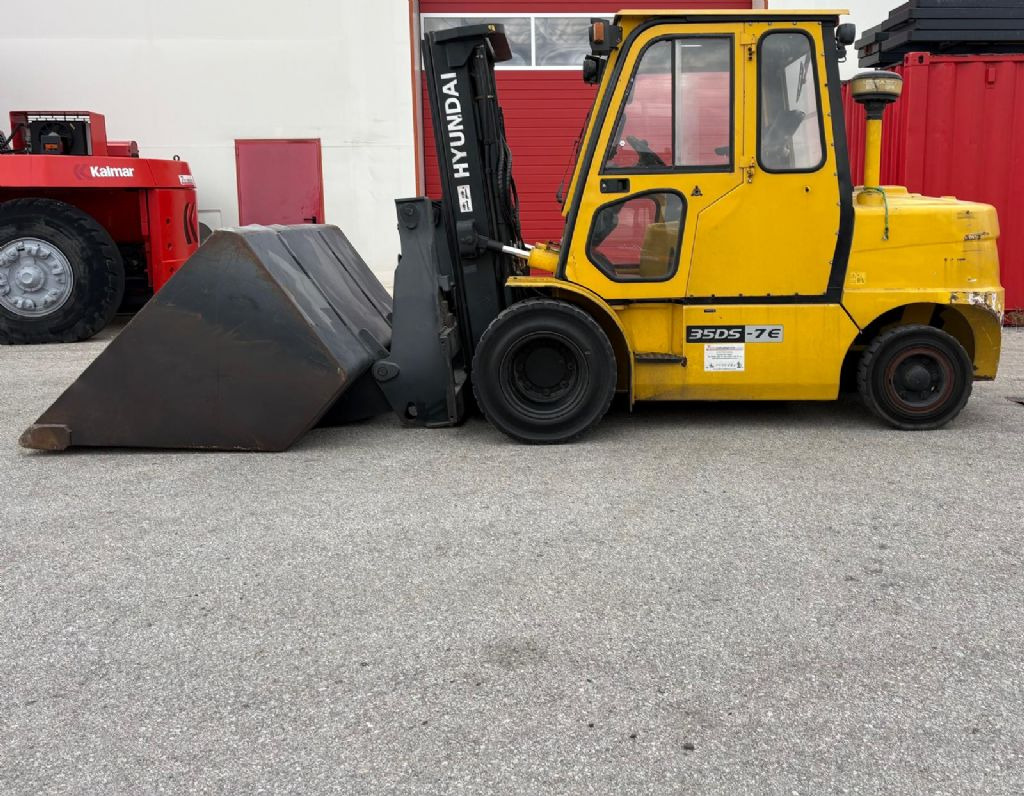 Hyundai 45DS-7E - Diesel forklift: picture 1 Hyundai 45DS-7E - Diesel forklift: picture 1