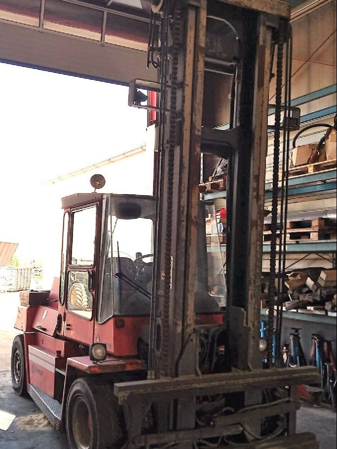 Kalmar DCD90-6L - Diesel forklift: picture 2 Kalmar DCD90-6L - Diesel forklift: picture 2