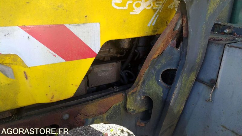 RENAULT AGRICULTURE - 2005 - 8527kms - Agricultural machinery: picture 4 RENAULT AGRICULTURE - 2005 - 8527kms - Agricultural machinery: picture 4