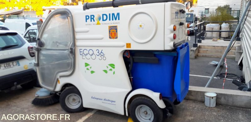 BALAYEUSE ELECTRIQUE ECO 36 - Road sweeper: picture 1 BALAYEUSE ELECTRIQUE ECO 36 - Road sweeper: picture 1