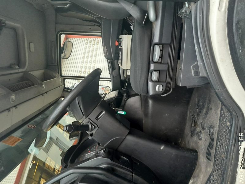 BOM 26T GNC IVECO - 2016 / 111802 KM (6402- VPIDF -66ICAM571X) - Garbage truck: picture 5 BOM 26T GNC IVECO - 2016 / 111802 KM (6402- VPIDF -66ICAM571X) - Garbage truck: picture 5