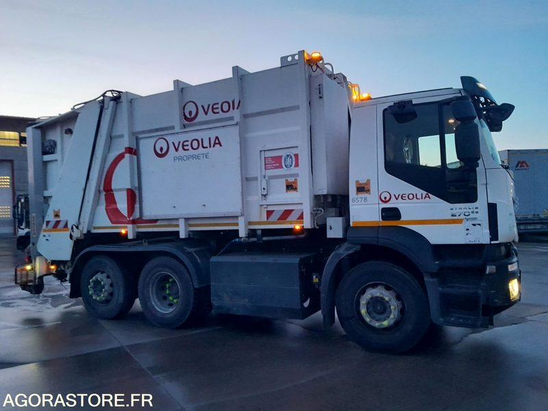 BOM 26T GNC IVECO - 2016 / 84090 KM (6578- VPIDF -66ICAM571X) - Garbage truck: picture 1 BOM 26T GNC IVECO - 2016 / 84090 KM (6578- VPIDF -66ICAM571X) - Garbage truck: picture 1