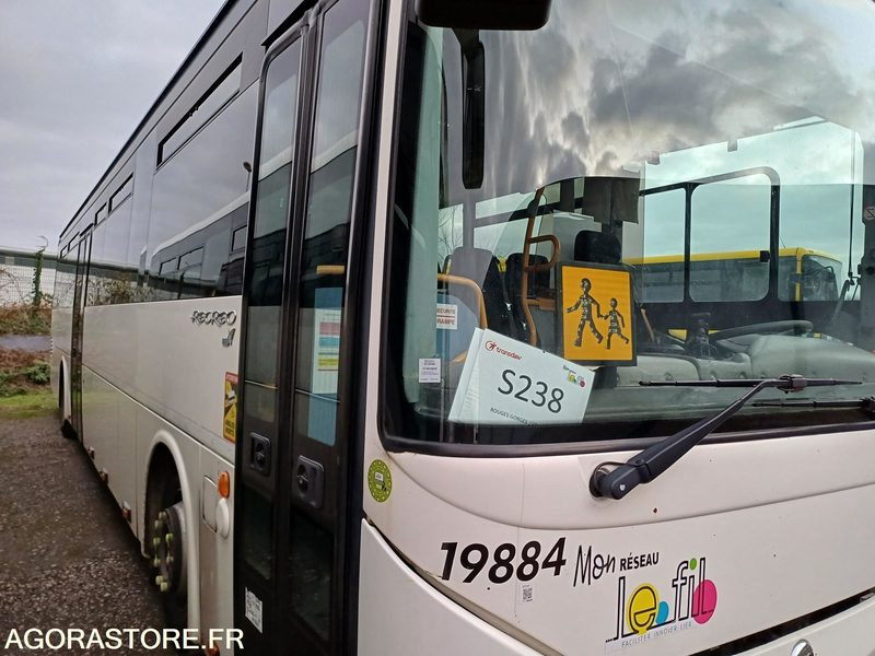 CAR IRISBUS RECREO - PARC 19884 - MEC 2009/395000KM/ AC-725-MJ - School bus: picture 2 CAR IRISBUS RECREO - PARC 19884 - MEC 2009/395000KM/ AC-725-MJ - School bus: picture 2