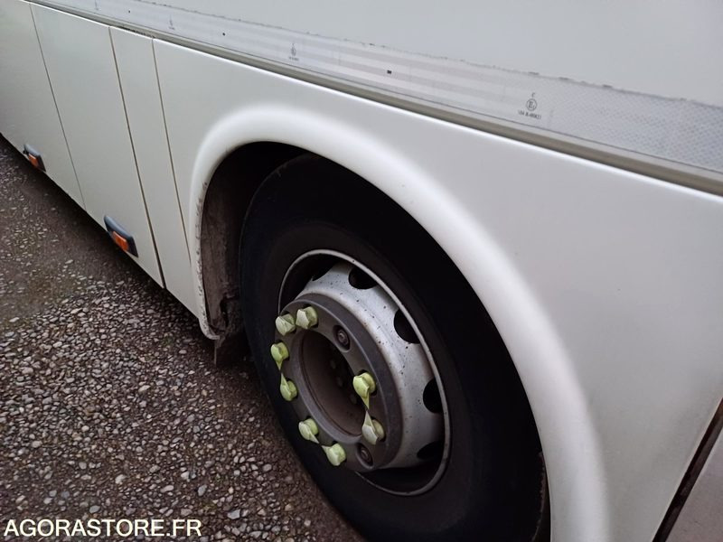 CAR IRISBUS RECREO - PARC 19884 - MEC 2009/395000KM/ AC-725-MJ - School bus: picture 3 CAR IRISBUS RECREO - PARC 19884 - MEC 2009/395000KM/ AC-725-MJ - School bus: picture 3