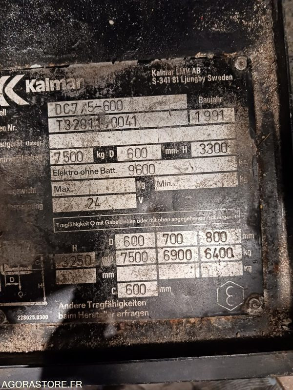 CHARIOT ELEVATEUR - KALMAR DC7/5-600 + POTENCE - 7924 HEURES - Diesel forklift: picture 1 CHARIOT ELEVATEUR - KALMAR DC7/5-600 + POTENCE - 7924 HEURES - Diesel forklift: picture 1