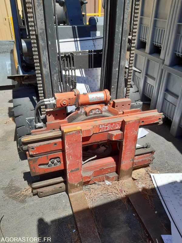 CHARIOT ELEVATEUR NISSAN FOURCHES ROTATIVE HS (R31153) GAZ - LPG forklift: picture 4 CHARIOT ELEVATEUR NISSAN FOURCHES ROTATIVE HS (R31153) GAZ - LPG forklift: picture 4