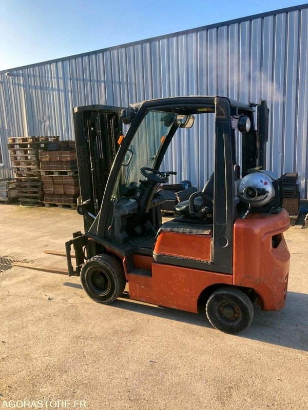 CHARIOT ELEVATEUR NISSAN GAZ PD01A15PQ ANNEE 2001 1T500 - LPG forklift: picture 3 CHARIOT ELEVATEUR NISSAN GAZ PD01A15PQ ANNEE 2001 1T500 - LPG forklift: picture 3