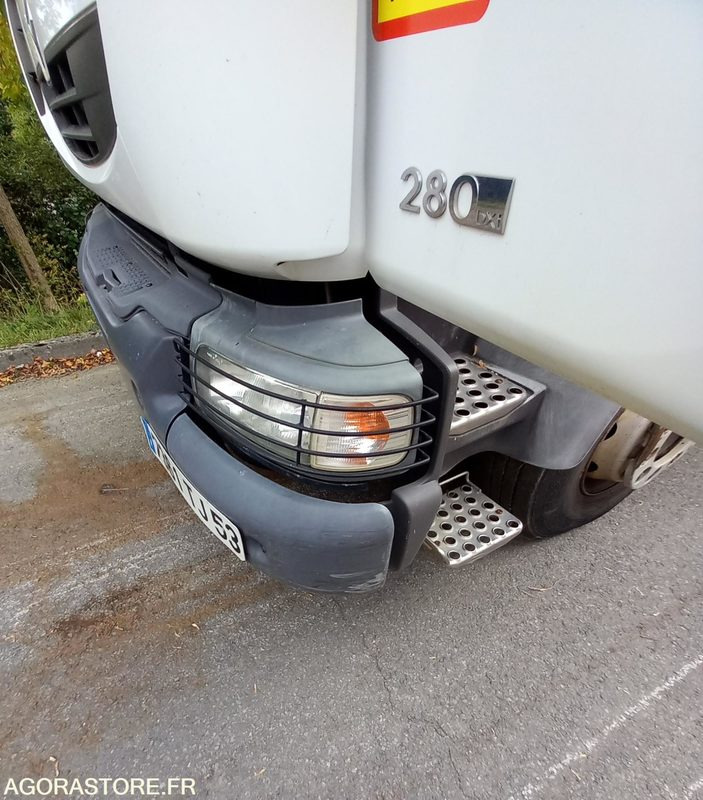 Camion Benne Renault 7361TJ53 - Tipper: picture 4 Camion Benne Renault 7361TJ53 - Tipper: picture 4