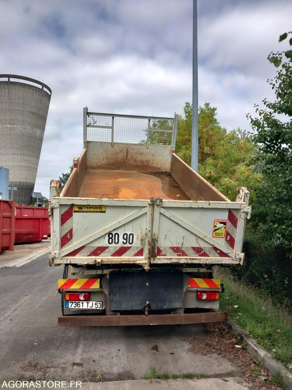 Camion Benne Renault 7361TJ53 - Tipper: picture 2 Camion Benne Renault 7361TJ53 - Tipper: picture 2