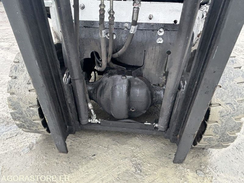 LPG forklift Chariot élévateur NISSAN GAZ 1.5T type P1D1A15LQ: picture 12