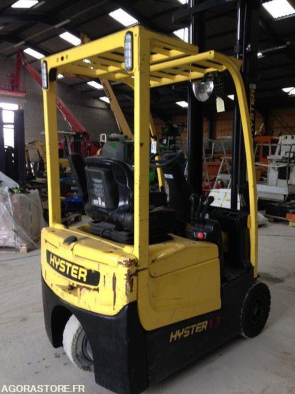 Chariot frontal 3 roues 2014 - Hyster A1.3 XNT - Electric forklift: picture 3 Chariot frontal 3 roues 2014 - Hyster A1.3 XNT - Electric forklift: picture 3