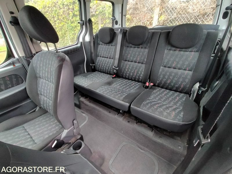 Car Citroen Berlingo Combispace ESS+GNV - 2007 - 62683kms: picture 13