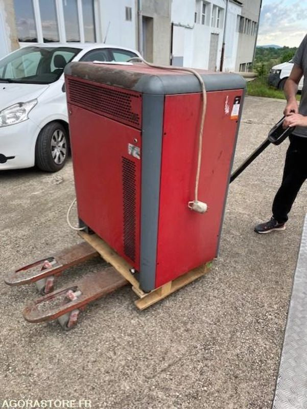Compresseur insonorisé Guernet. 7.5kw + cuve 500l - Air compressor: picture 5 Compresseur insonorisé Guernet. 7.5kw + cuve 500l - Air compressor: picture 5
