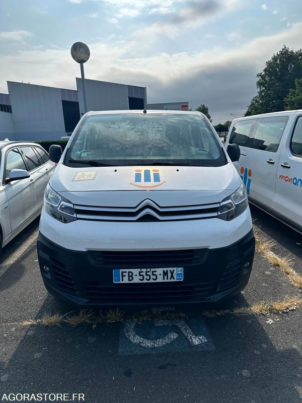 FB-555-MX - Non Roulant - Citroën JUMPY SPACE TOURER - VP - 229 423 Kms - Minibus, Passenger van: picture 3 FB-555-MX - Non Roulant - Citroën JUMPY SPACE TOURER - VP - 229 423 Kms - Minibus, Passenger van: picture 3