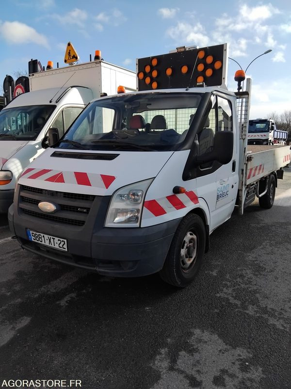 FORD Transit Plateau - Tipper van: picture 1 FORD Transit Plateau - Tipper van: picture 1