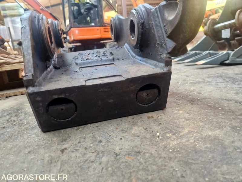 GODET (60) ET ATTACHE RAPIDE QC08 - Excavator bucket: picture 2 GODET (60) ET ATTACHE RAPIDE QC08 - Excavator bucket: picture 2