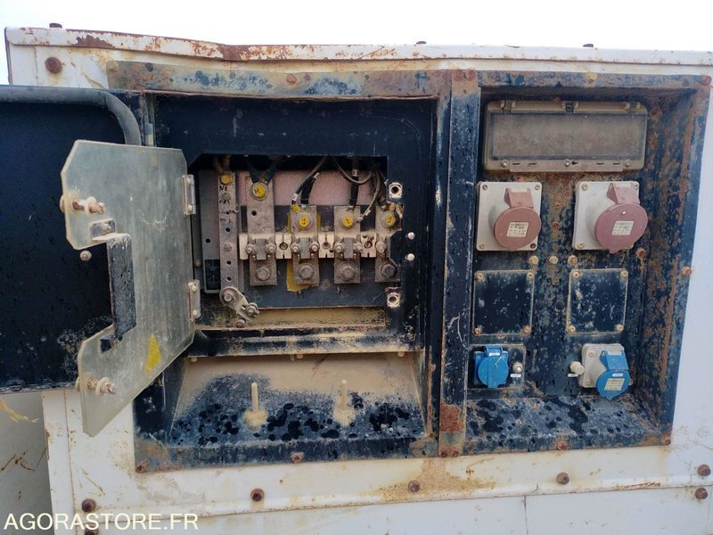 Groupe électrogène SDMO 60 kVA - Generator set: picture 5 Groupe électrogène SDMO 60 kVA - Generator set: picture 5