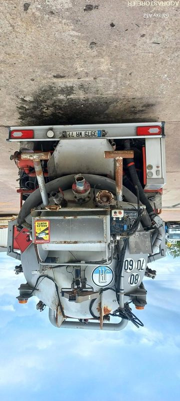 HYDROCUREUR RENAULT HUWER 26T 3979WR71 (vente uniquement Export) - Vacuum truck: picture 1 HYDROCUREUR RENAULT HUWER 26T 3979WR71 (vente uniquement Export) - Vacuum truck: picture 1