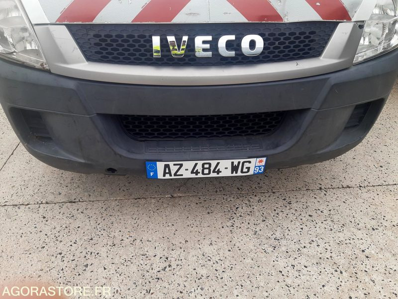 IVECO BENNE DANS L'ETAT - Tipper van: picture 1 IVECO BENNE DANS L'ETAT - Tipper van: picture 1