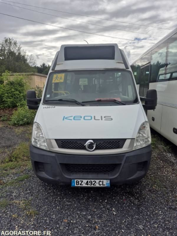 IVECO BUS DAILY N°112039 - Minibus, Passenger van: picture 1 IVECO BUS DAILY N°112039 - Minibus, Passenger van: picture 1