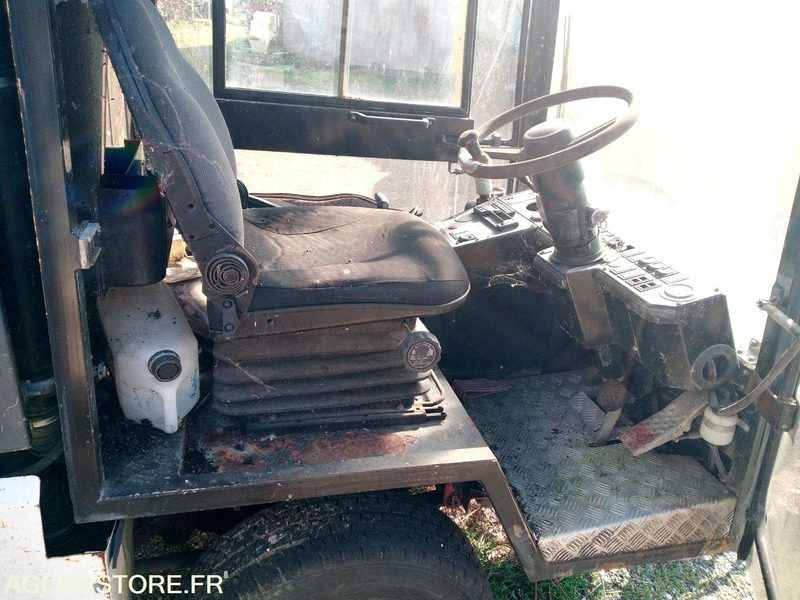 Laveuse de voirie Boshung - Road sweeper: picture 4 Laveuse de voirie Boshung - Road sweeper: picture 4