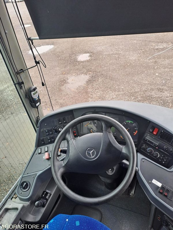 School bus MERCEDES INTOURO N°111043: picture 7 School bus MERCEDES INTOURO N°111043: picture 7