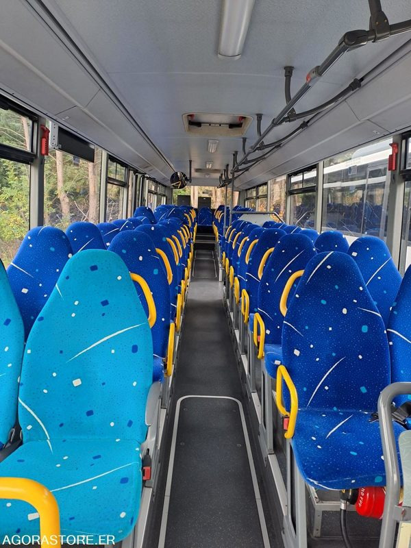 School bus MERCEDES INTOURO N°111043: picture 8 School bus MERCEDES INTOURO N°111043: picture 8