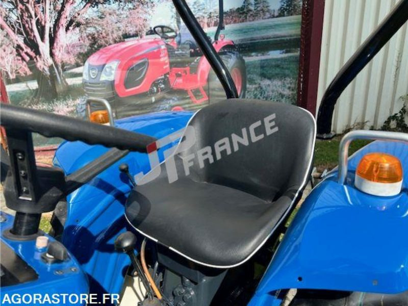 MICROTRACTEUR ISEKI 16CV 2 ROUES MOTRICES DIESEL 970H tres bon état - Farm tractor: picture 4 MICROTRACTEUR ISEKI 16CV 2 ROUES MOTRICES DIESEL 970H tres bon état - Farm tractor: picture 4