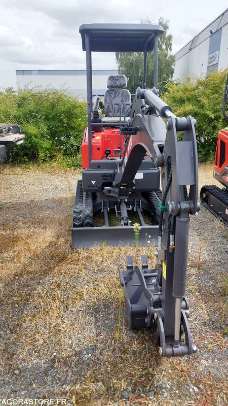 MINI-PELLE MOTEUR KUBOTA - HUAYEE HY20 - Excavator: picture 1 MINI-PELLE MOTEUR KUBOTA - HUAYEE HY20 - Excavator: picture 1