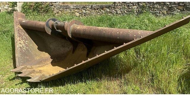 Morin Module 7 - Excavator bucket: picture 2 Morin Module 7 - Excavator bucket: picture 2