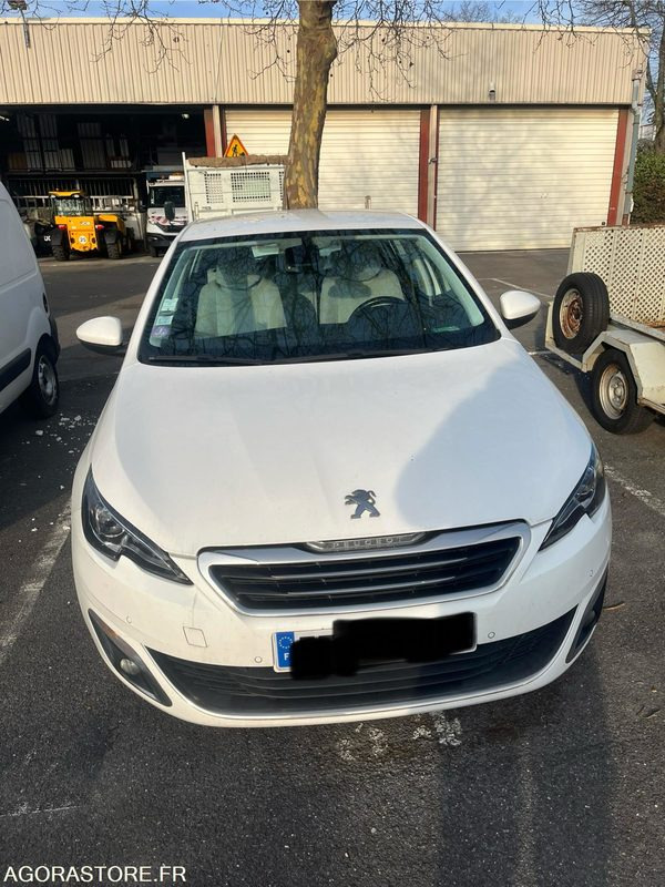 PEUGEOT 308 ESSENCE 130000 kms 2016 - Car: picture 1 PEUGEOT 308 ESSENCE 130000 kms 2016 - Car: picture 1