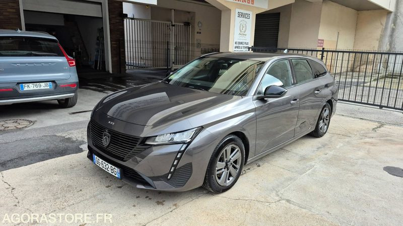 PEUGEOT 308 III (P5) SW 1.5 BlueHDi 16V S&S 130 cv Boîte automatique pas TVA - Station wagon: picture 1 PEUGEOT 308 III (P5) SW 1.5 BlueHDi 16V S&S 130 cv Boîte automatique pas TVA - Station wagon: picture 1
